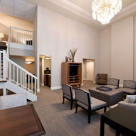 Embassy Suites Бока-Ратон Екстер'єр фото